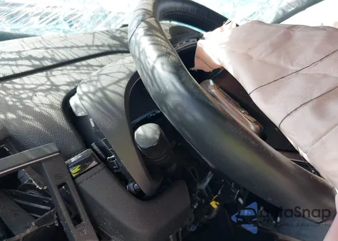 2020 Honda Cr-V Hybrid Touring z USA, uszkodzony, nr VIN 7FART6H96LE016444